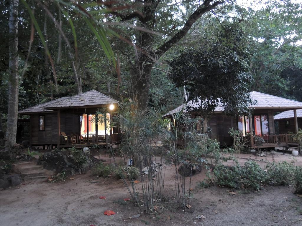 Coral Garden Resort Ko Kradan Exterior foto