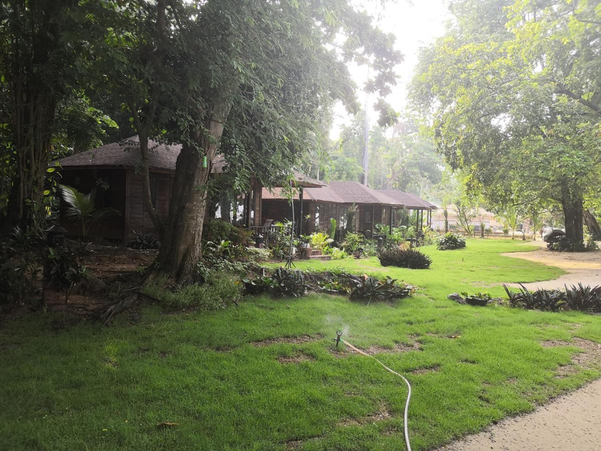 Coral Garden Resort Ko Kradan Exterior foto