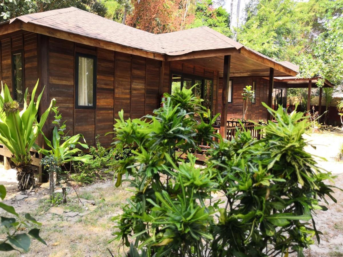 Coral Garden Resort Ko Kradan Exterior foto